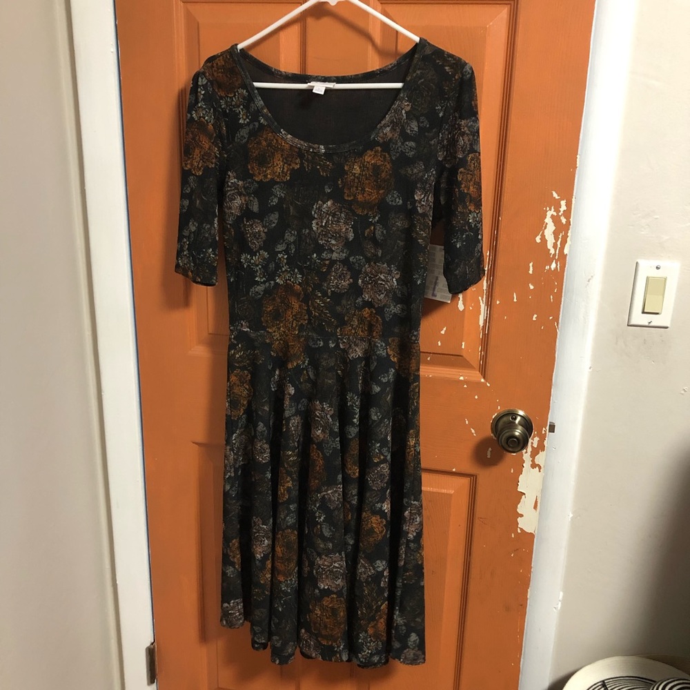 Lularoe Nicole dress size large new with tags